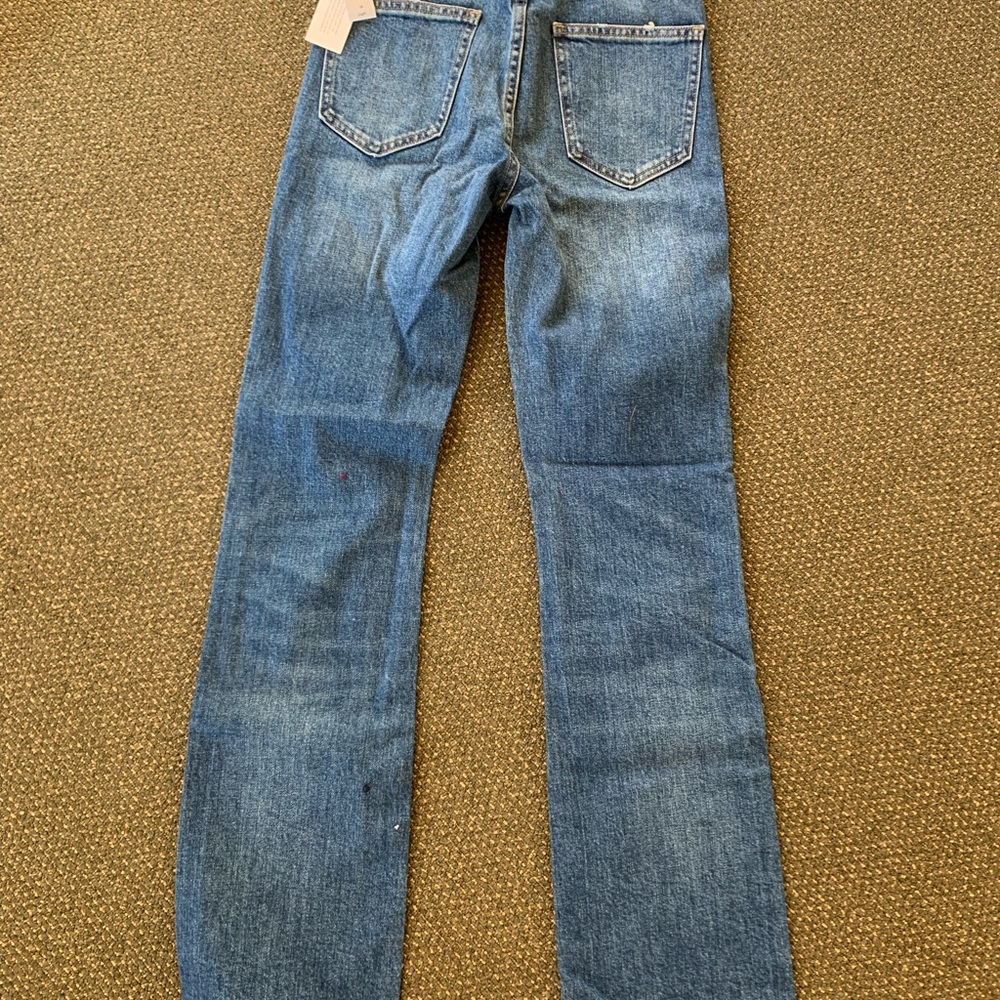 Aritzia High rise root cut jeans